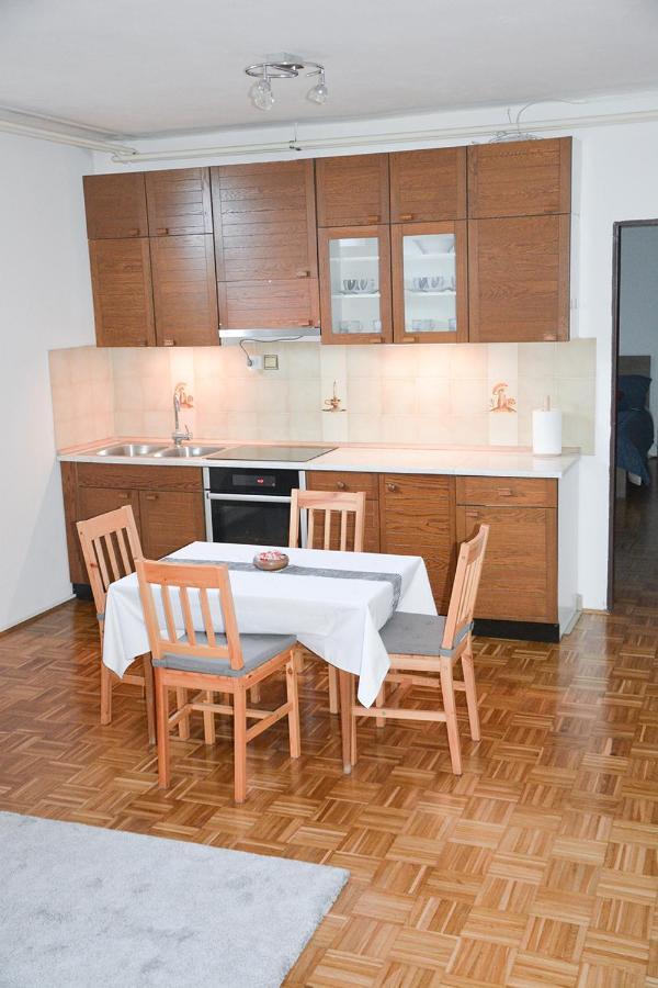 Šenčur Apartma Vidmar מראה חיצוני תמונה